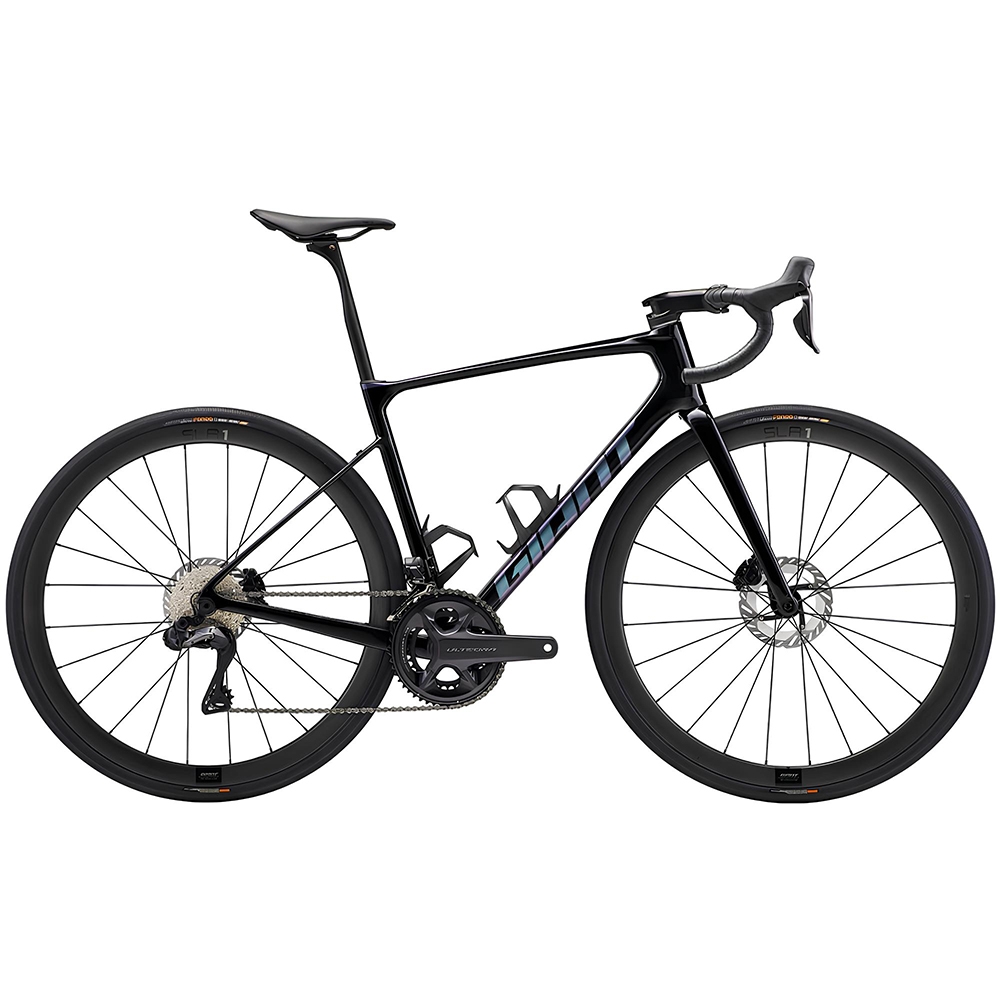 2024 Giant Defy Advanced Pro 0 - Road Bike 2024 Giant Defy Advanced Pro 0 - Road Bike