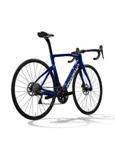 2025 Pinarello F1 105 Disc - Road Bike 2025 Pinarello F1 105 Disc - Road Bike