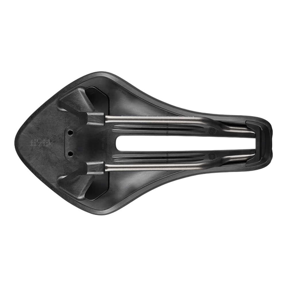 Fizik Transiro Aeris Long Distance R3 Saddle